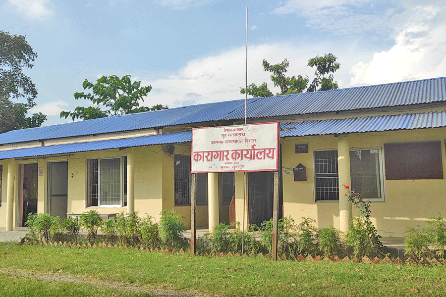 Over 400 inmates suffer from fever in Jhumka Prison as three die