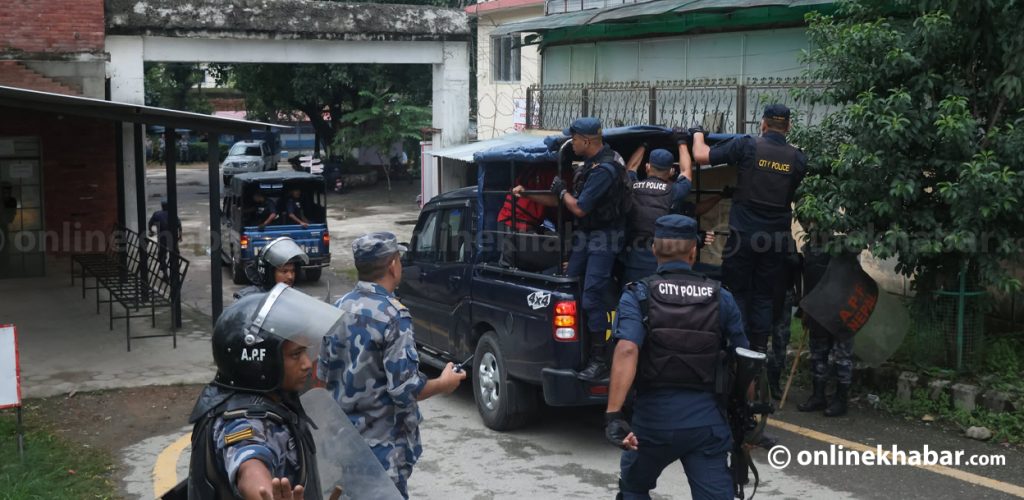 Over 14,000 prisoners escape nationwide,1,455 rearrested so far