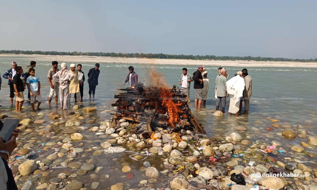 Bipin Joshi’s funeral performed in Mahakali river