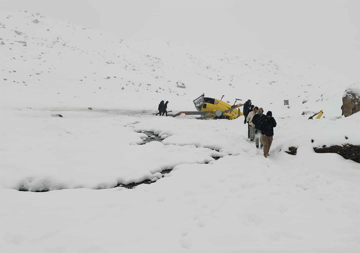 Helicopter crashes in Lobuche, pilot rescued
