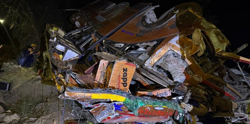 Bus plunges into Trishuli River, 17 dead and 27 injured