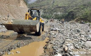 Floods wash away diversions, BP Highway reblocked again