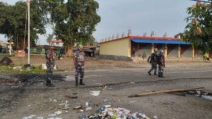 In Dewanganj’s tense hours, the Home Minister stays away