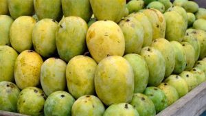 5 ways to safely store a large quantity of mangoes
