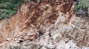 Rockfall blocks Hilsa–Simakot road in Humla