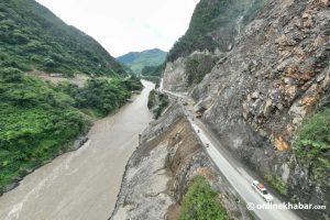 Narayangadh-Muglin, Prithvi Highway sections remain blocked by landslides