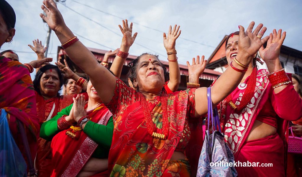 Women throng Pashupati for Haritalika Teej (Photos)