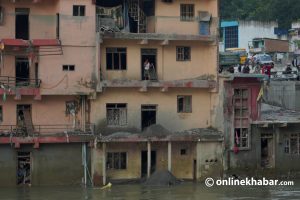 Flood survivors struggle to rebuild their lives (Photos)