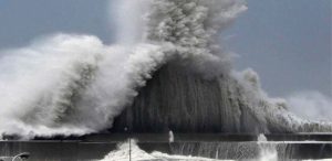 Typhoon Dujuan kills 9 in Japan, 4 still missing