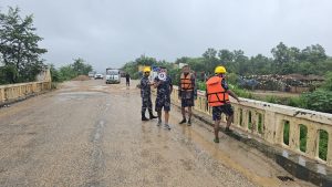 Authorities urge caution as water level rises in Kamala River