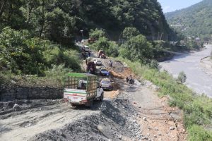 Road collapse at Bhasbhase disrupts traffic