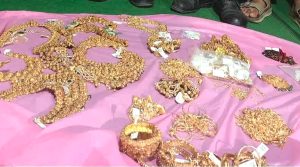 Woman arrested in Rupandehi with one kilogram of gold jewellery