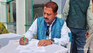 Congress begins distributing candidacy forms as 7,114 delegates prepare to choose leadership