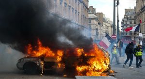 As French protests escalate into riots, they may prove a gift for Marine Le Pen’s right‑wing party