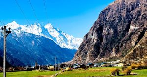 Tourists stranded in Chum Valley