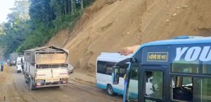 Two-way traffic resumes on Prithvi Highway at Galaundi in Dhading